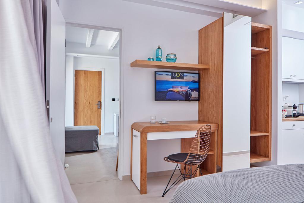 Icon Suites Potos Bagian luar foto